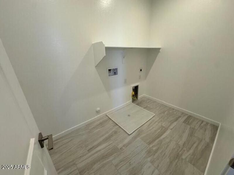 Sanc Lot 23 - Laundry