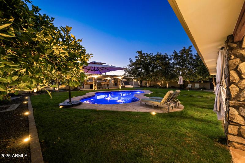 24-15220N27S-ocupix-TWI-