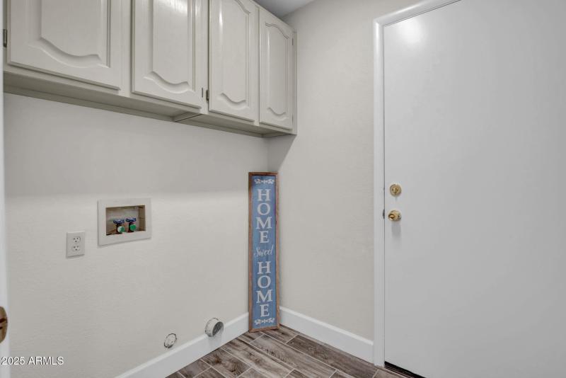 15-web-or-mls-12048 N 40th Way-15