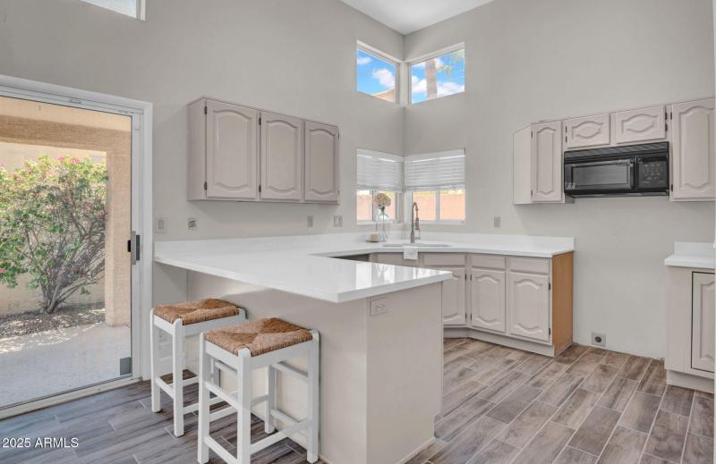 29-web-or-mls-12048 N 40th Way-7 (2)