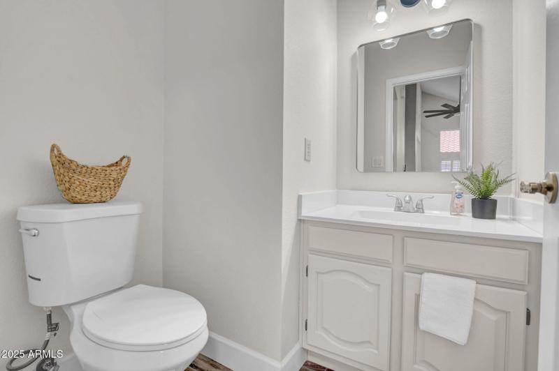 33-web-or-mls-12048 N 40th Way-11 (2)