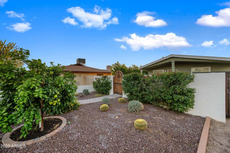 113-15220N27S-ocupix-