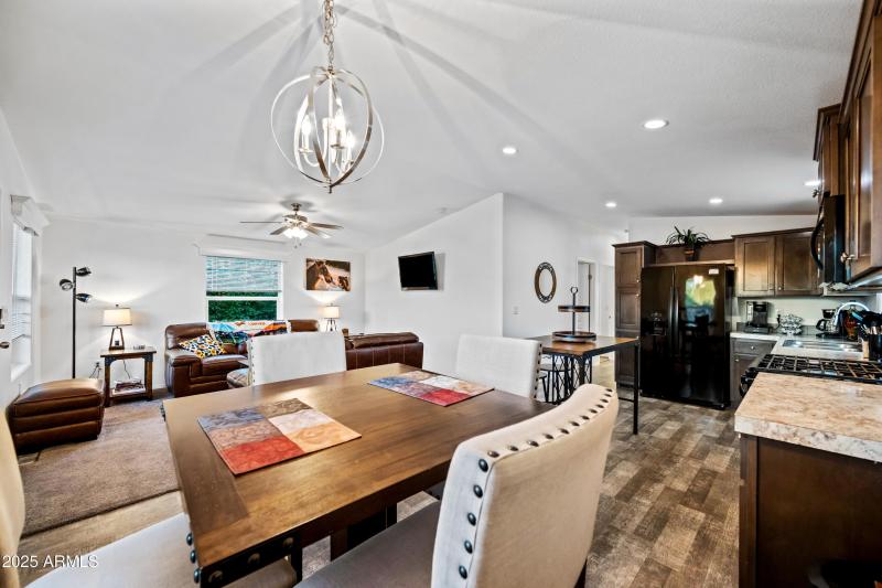 124-15220N27S-ocupix-