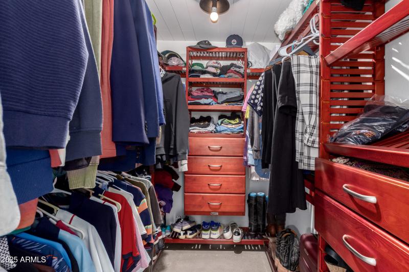 Closet in bedroom 4
