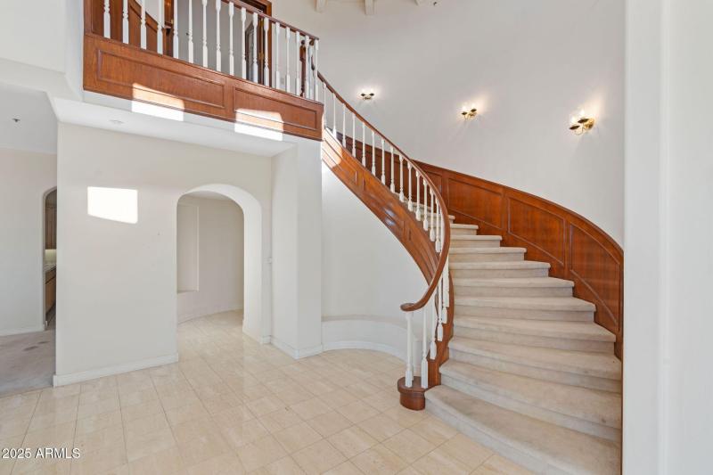 19-web-or-mls-26055-n-107th-way