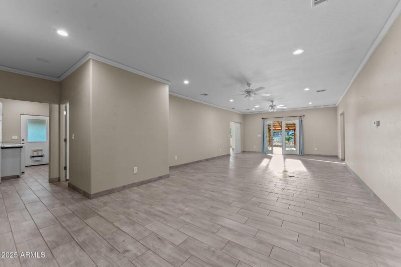 4045 Black Mountain Rd