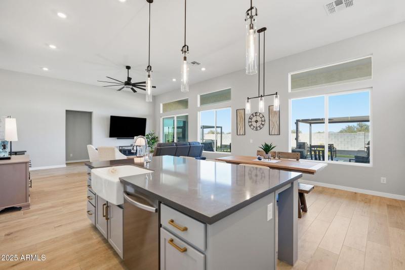 12-web-or-mls-018_ListerPros