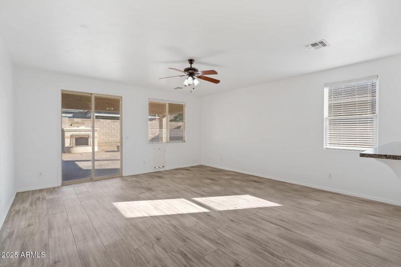 2 Interiors-8 (Large)