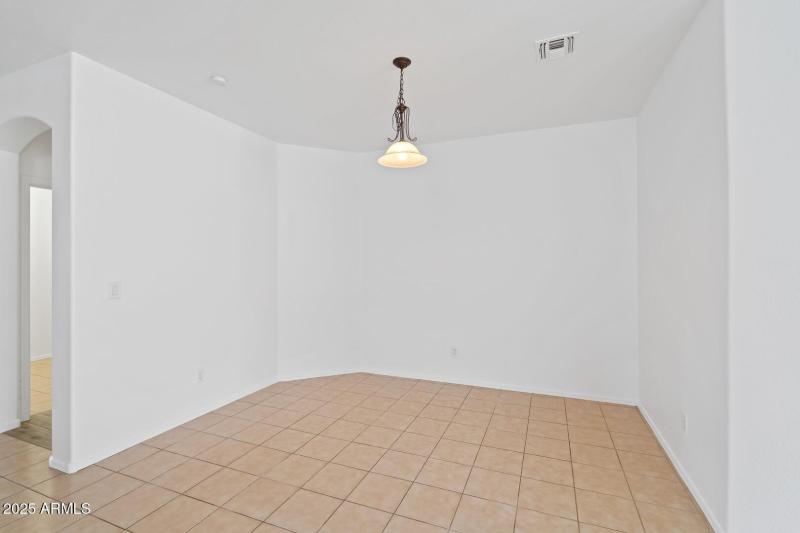 2 Interiors-11 (Large)