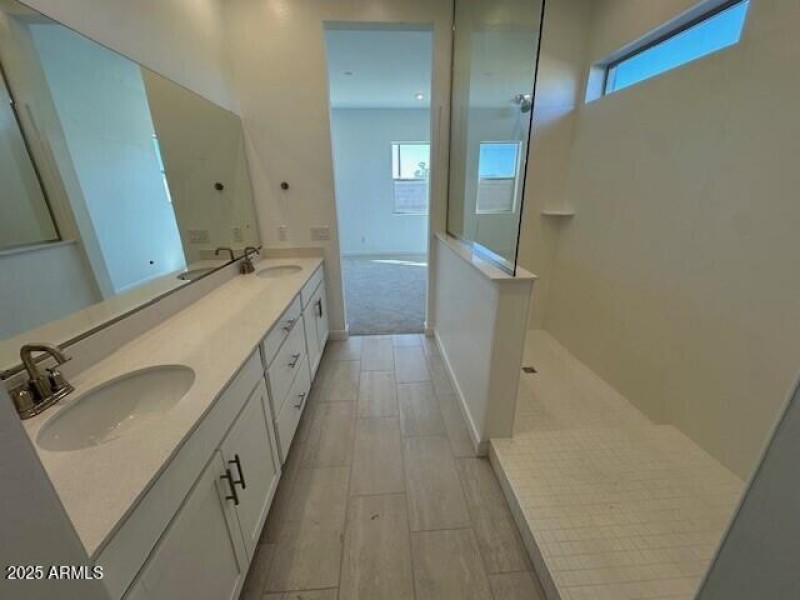 Sanc Lot 01 - Primary Bath 3