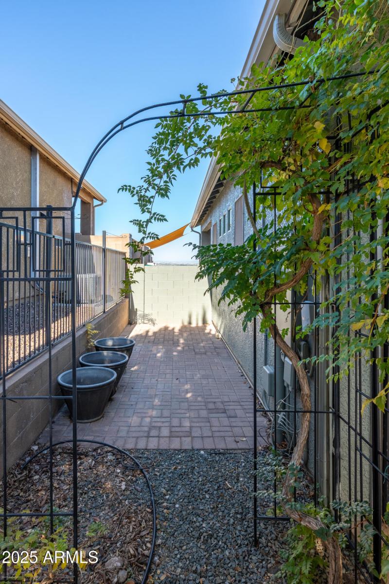 592 W Saddle Creek Dr Camp Verde AZ-13