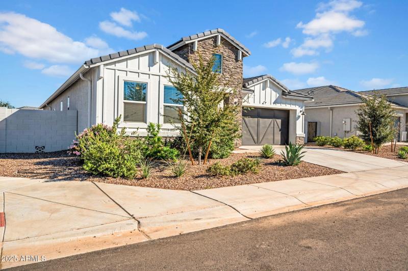 3-web-or-mls-36941 N Aleutian Dr-3