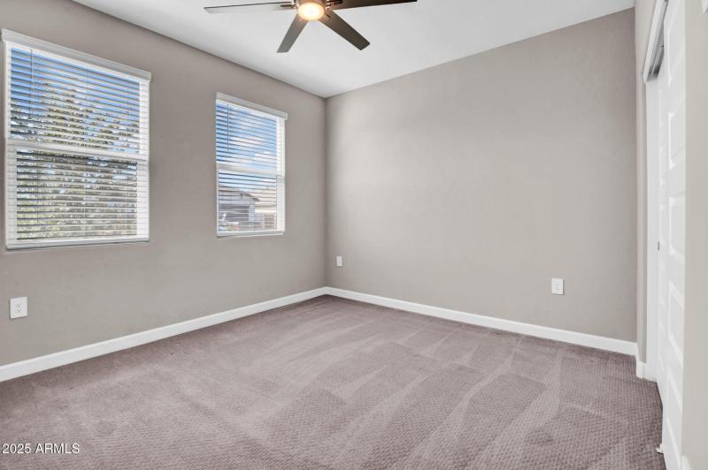 19-web-or-mls-36941 N Aleutian Dr-19