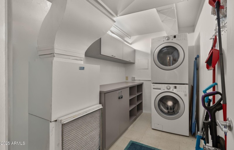 In Unit Washer & Dryer