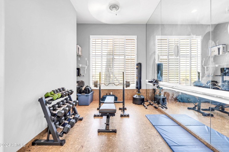 8400 E Dixileta Dr-41