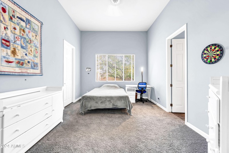 8400 E Dixileta Dr-47