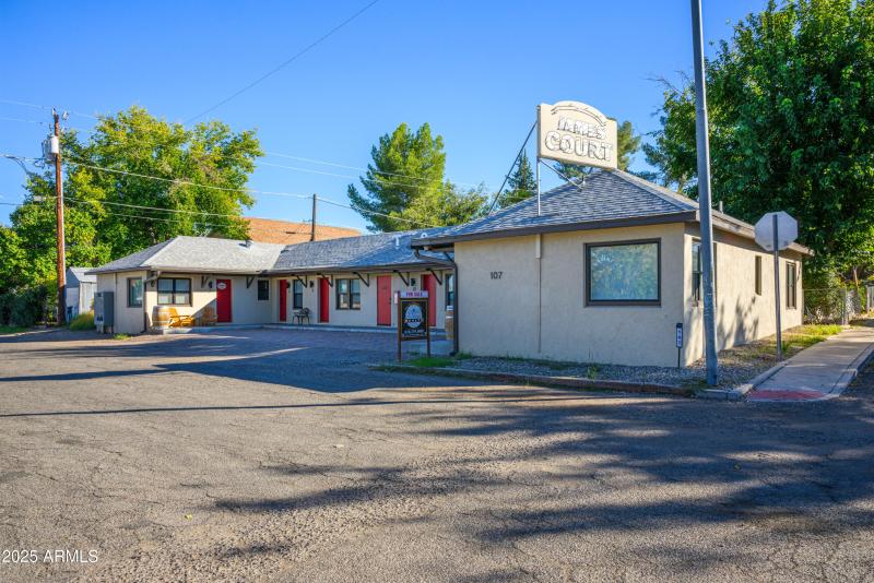 107 E Pinal Street-24