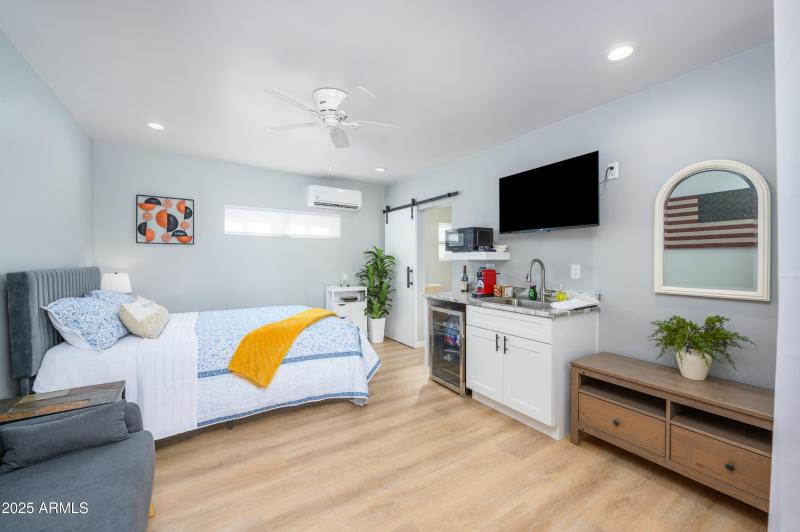 107 E Pinal Street-10