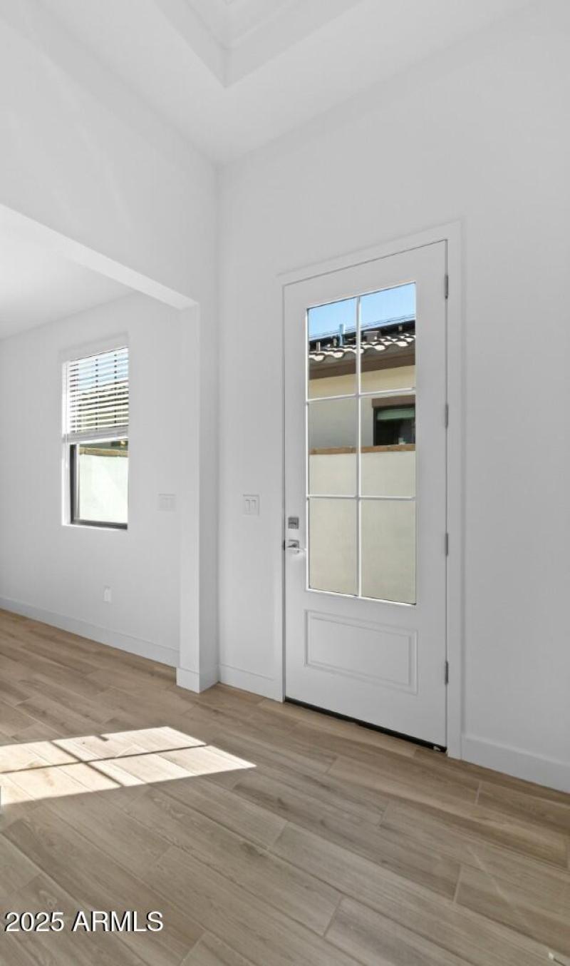 FSVV Cottages Lot #72 Foyer (Large)