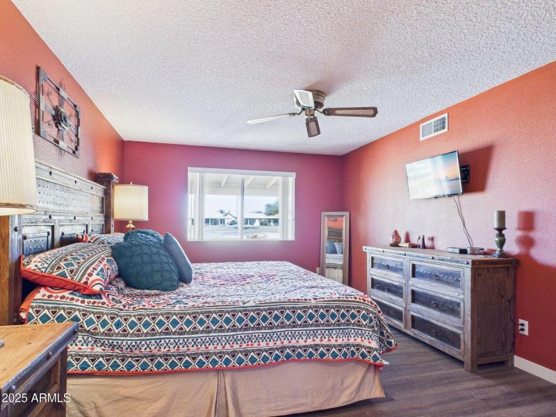 19-web-or-mls-CAM03379G0-PR0163-STILL019