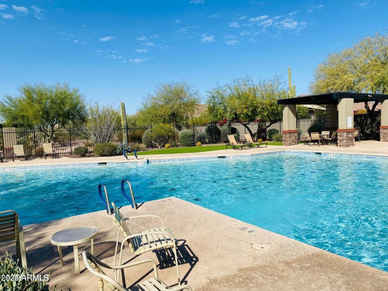 superstition foothills pool 2