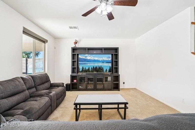 7-web-or-mls-E Navajo Trail-S0711-007