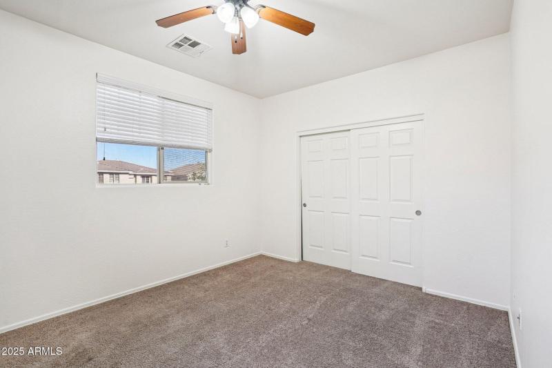 44-web-or-mls-E Navajo Trail-S0711-045