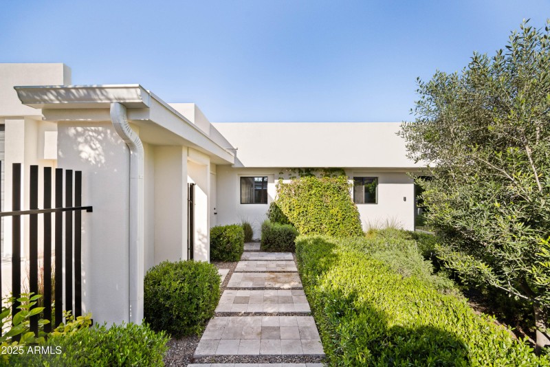 7120 E. Pasadena Ave.-44