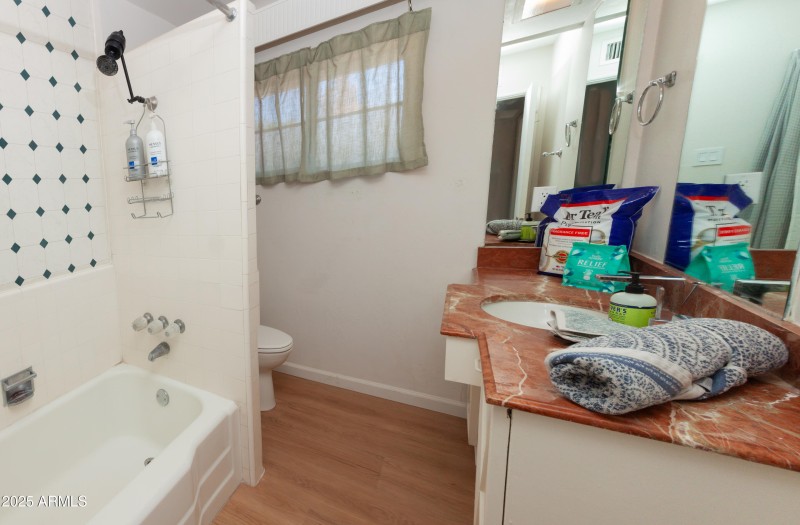 1326EarllDr-Interior-009-web