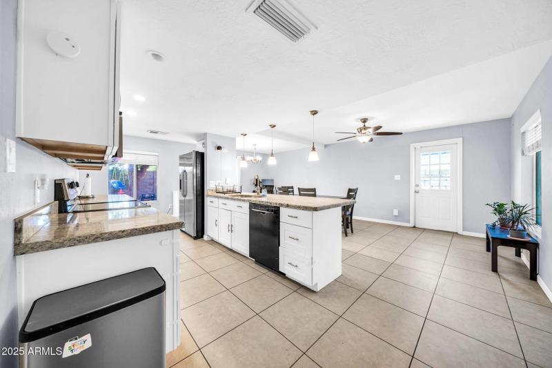 3743 W Sahuaro Dr-13