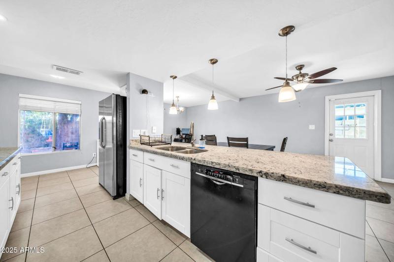 3743 W Sahuaro Dr-15