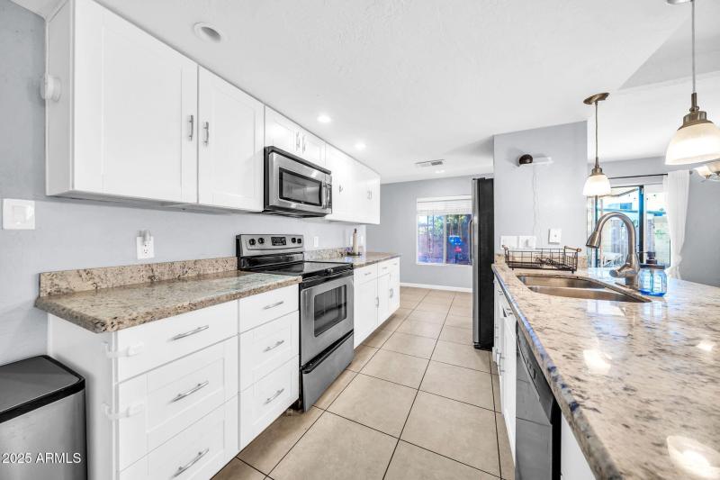 3743 W Sahuaro Dr-18