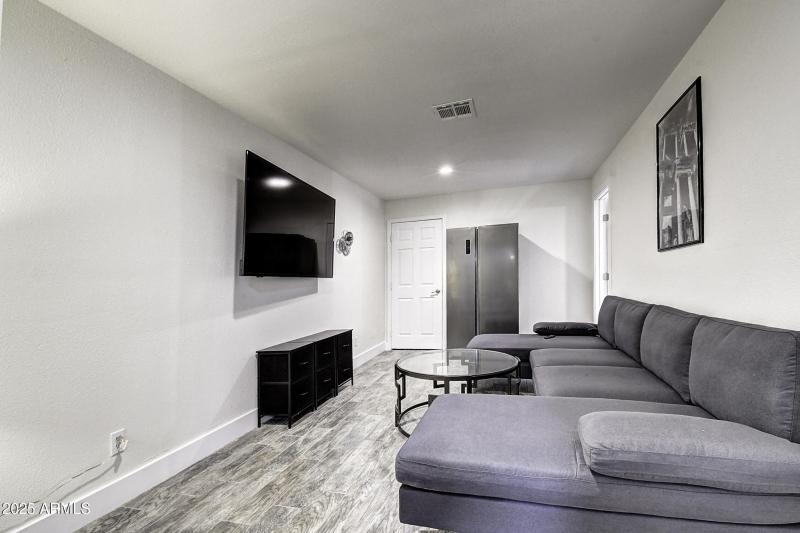 4101 E Nisbet Rd (20)