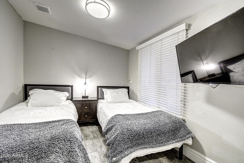 4101 E Nisbet Rd (32)