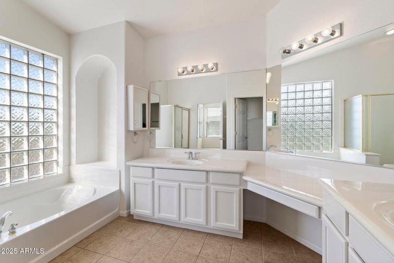 Primary BR 1's Ensuite Bath 1 of 5/6