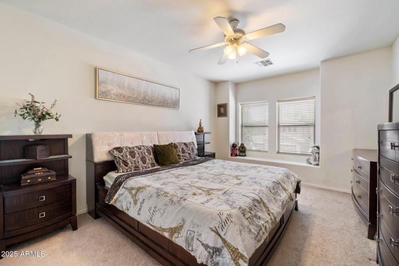 Example of Furnished Large BR 2 of 5/6