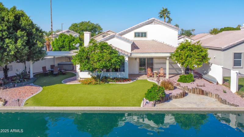 75 Feet of Lakefront