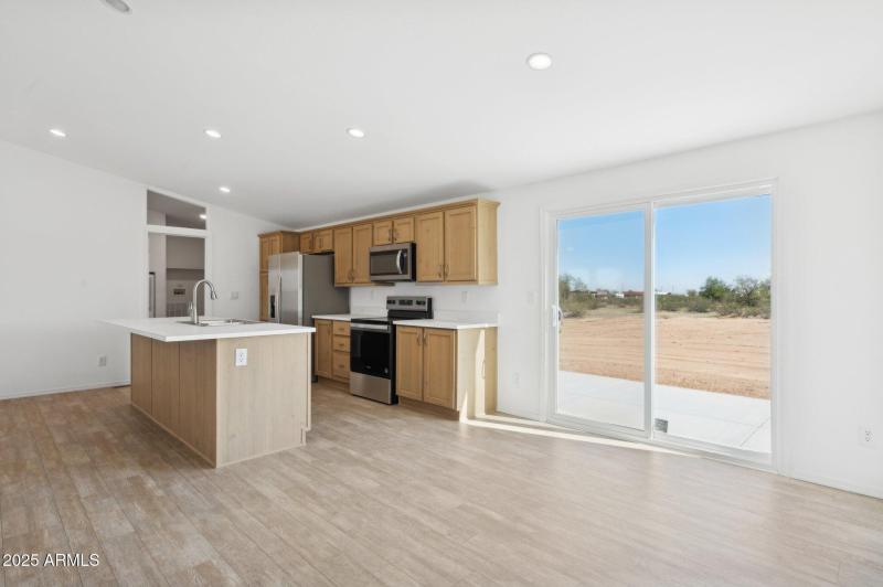 8-web-or-mls-663-n-ralston-rd