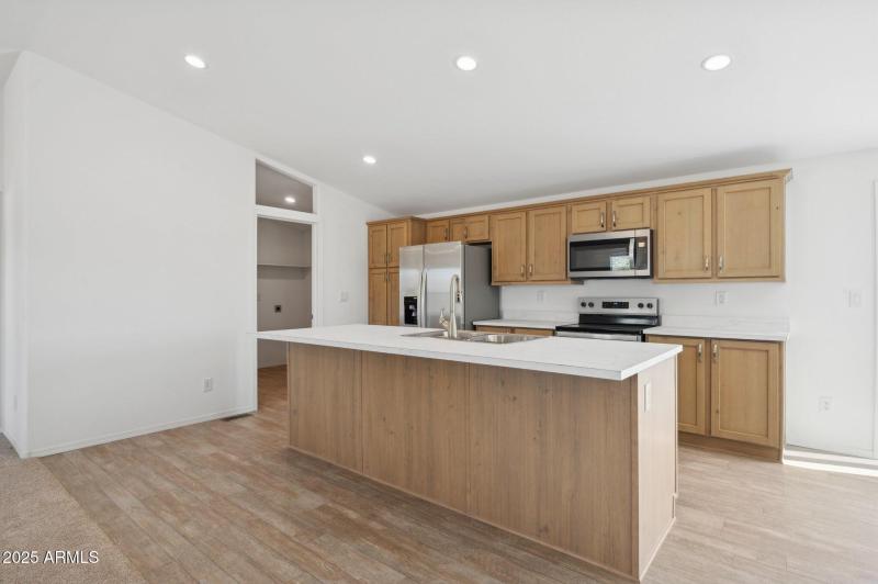 10-web-or-mls-663-n-ralston-rd