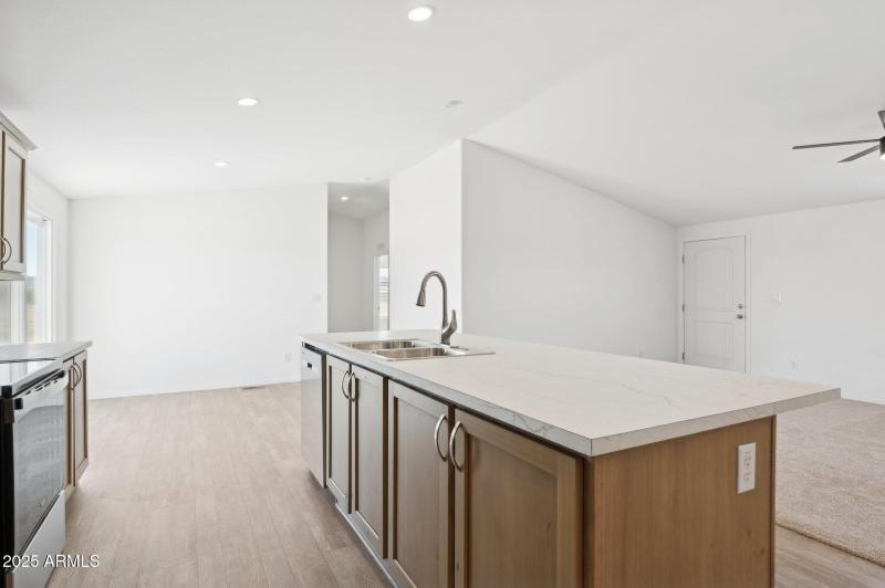 15-web-or-mls-663-n-ralston-rd