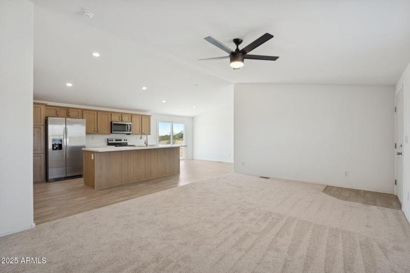 16-web-or-mls-663-n-ralston-rd