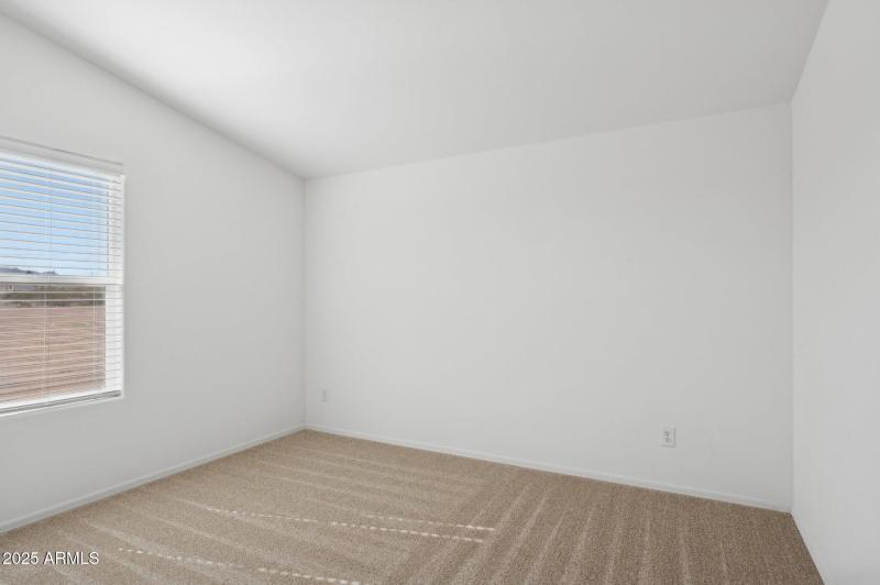 24-web-or-mls-663-n-ralston-rd