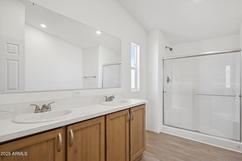 29-web-or-mls-663-n-ralston-rd