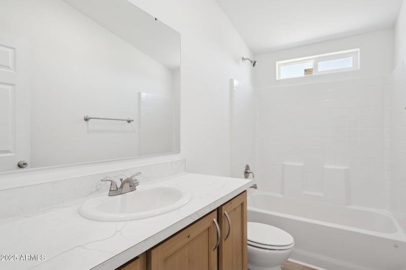 32-web-or-mls-663-n-ralston-rd