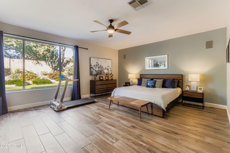 - 16 Primary Bedroom