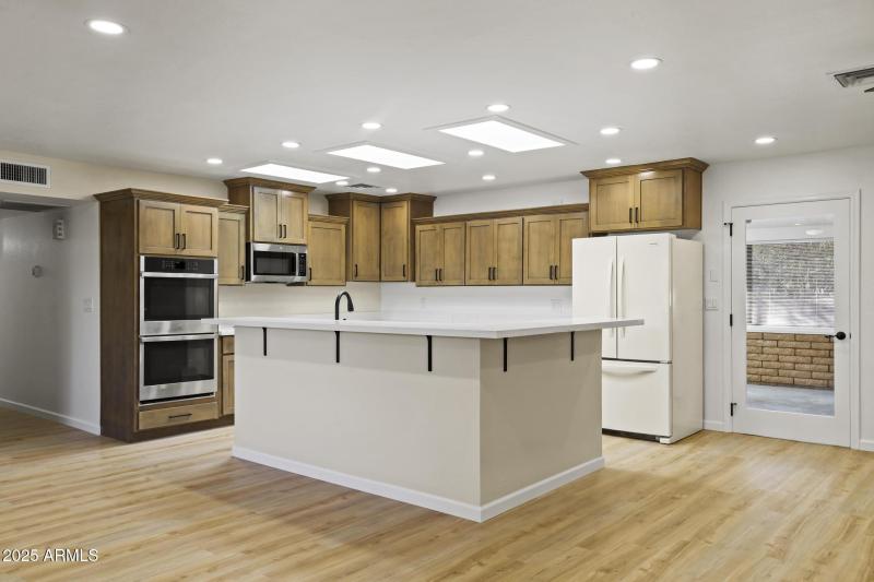 Breakfast bar for the social kitchen