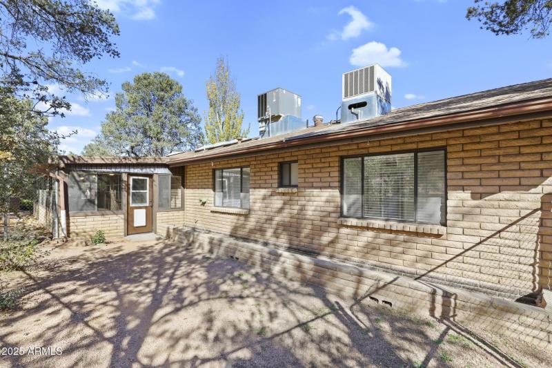 Pet door to one fenced area
