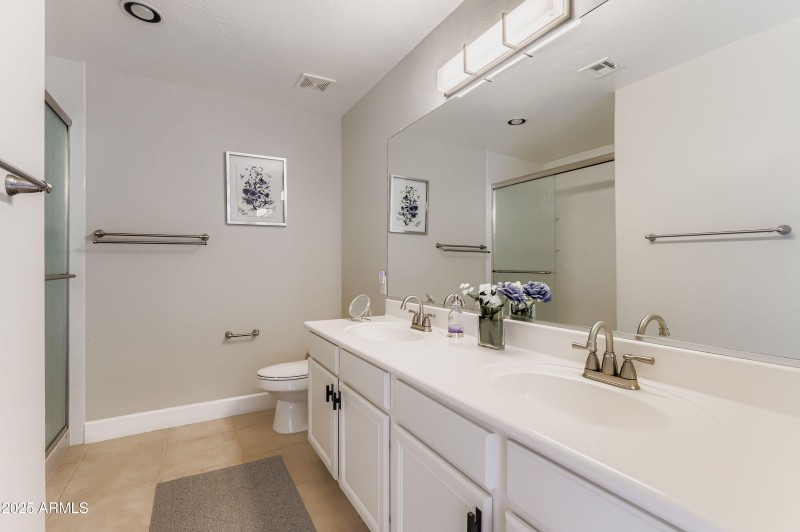 28 2nd Floor Bathroom