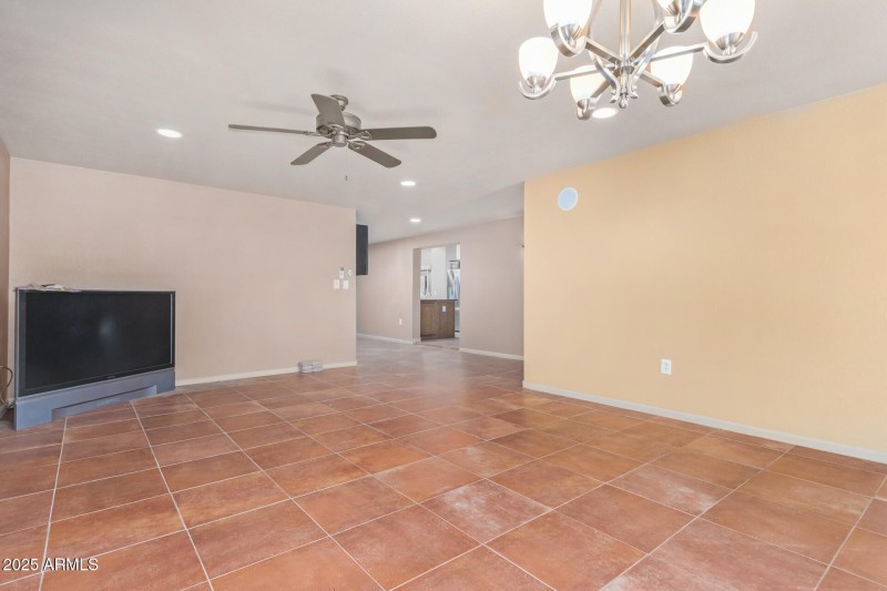 3301 S Goldfield Rd Unit 1017