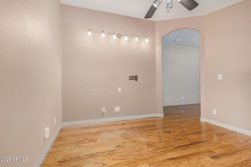 3301 S Goldfield Rd Unit 1017